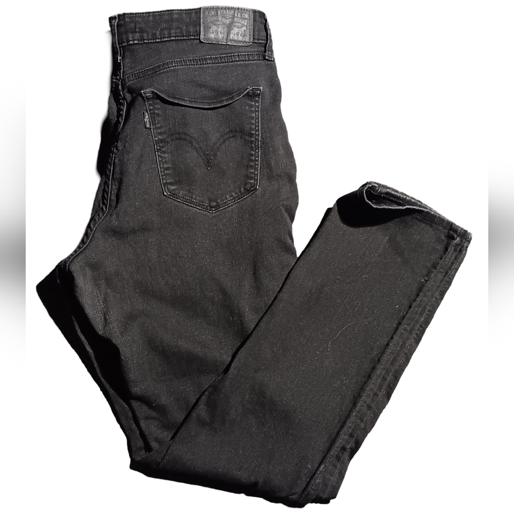 Womens Black Levi jeans